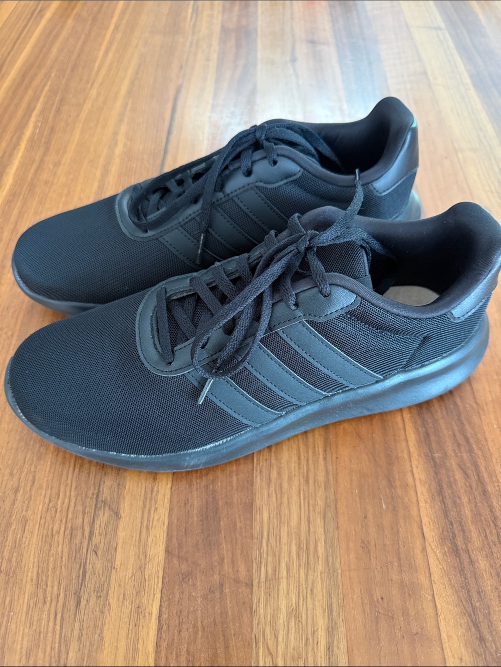 Worn once! Mens sz 8.5  Adidas Lite Racer 3.0 Shoes